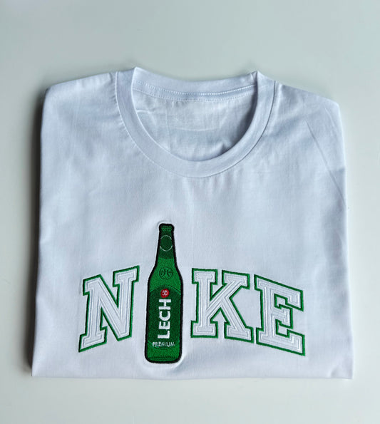 Koszulka z haftem butelki Lech