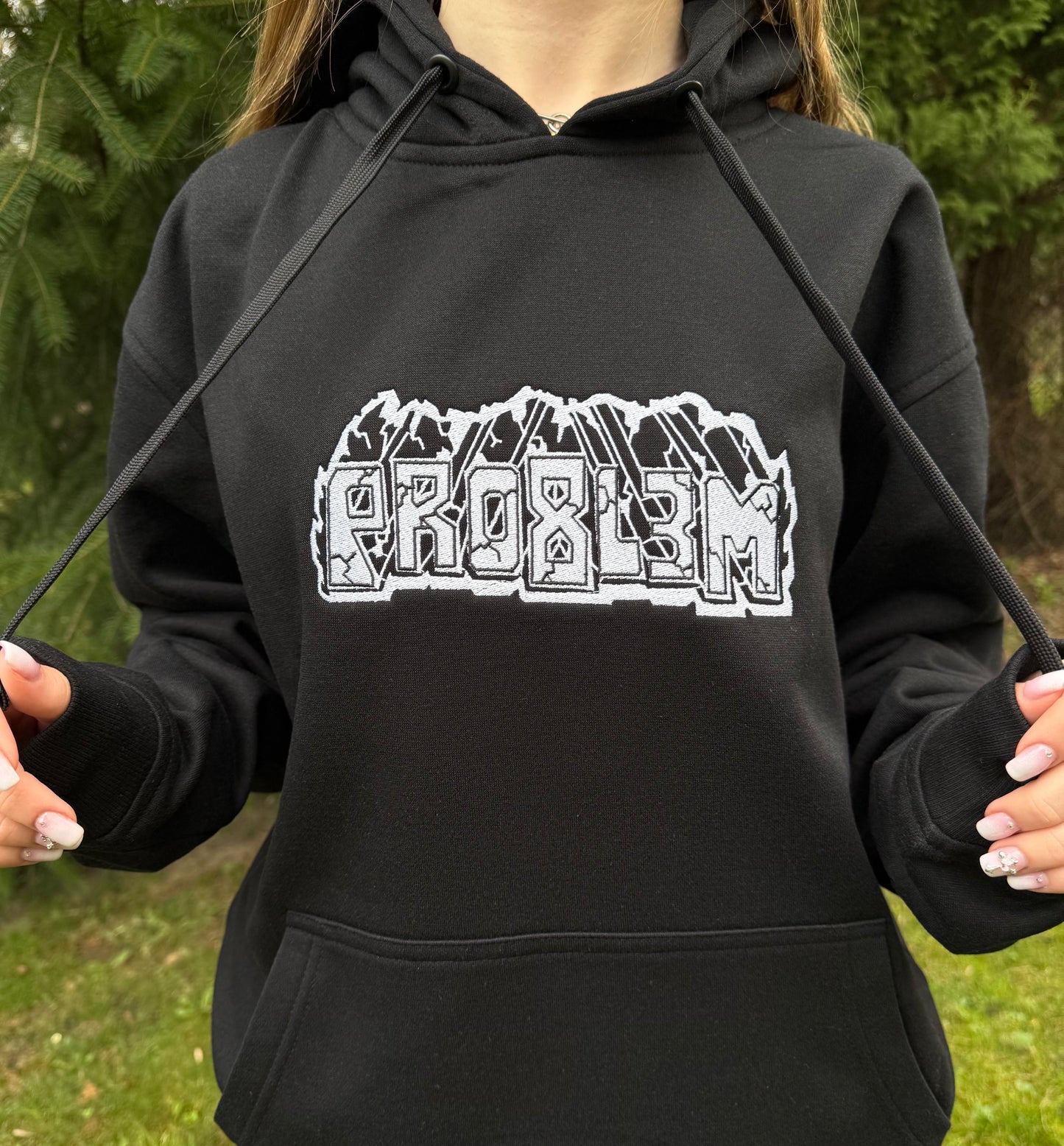 Personalizowana bluza z kapturem z haftem z twojego zdjęcia