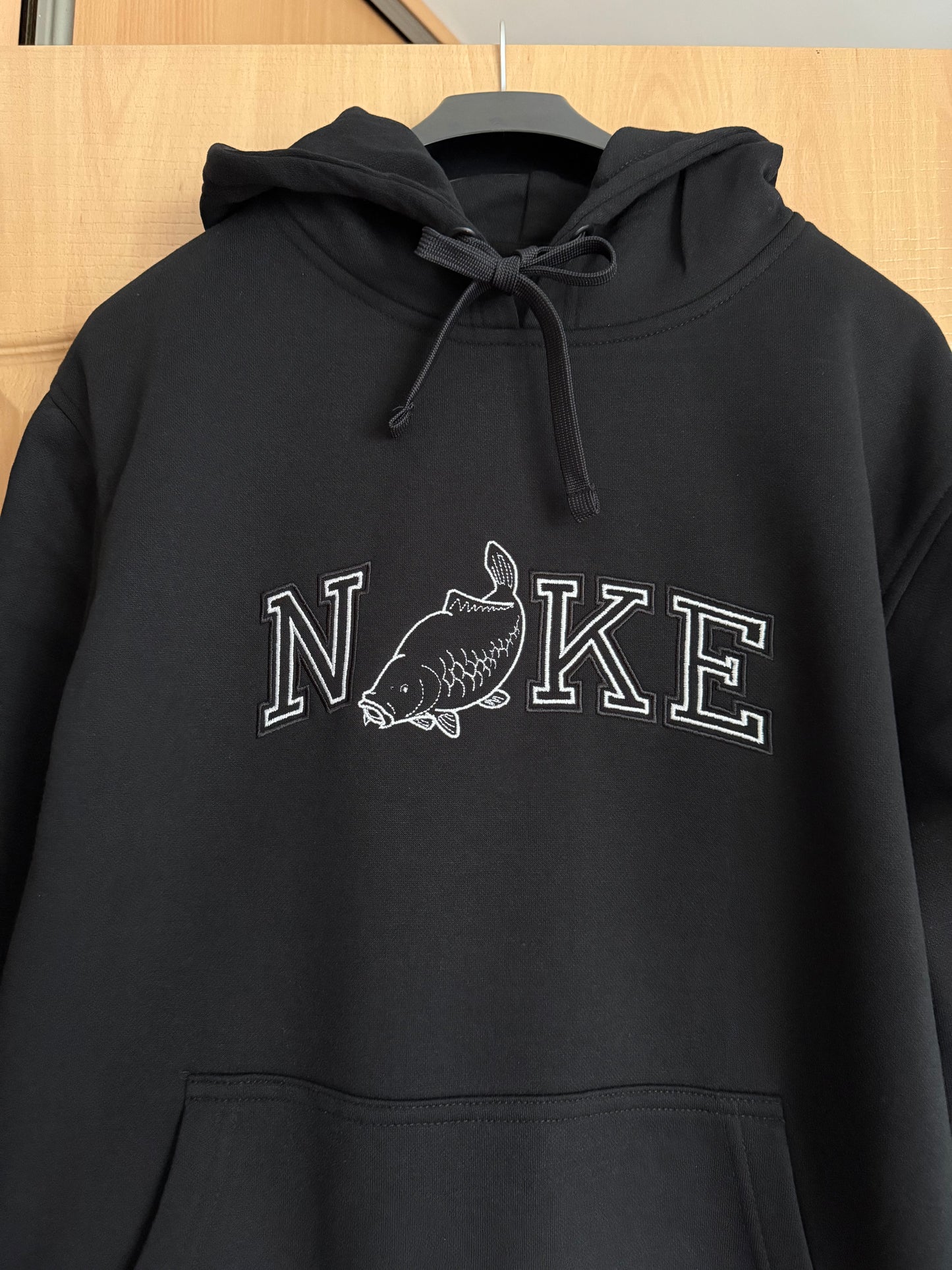 Bluza z haftem karpia