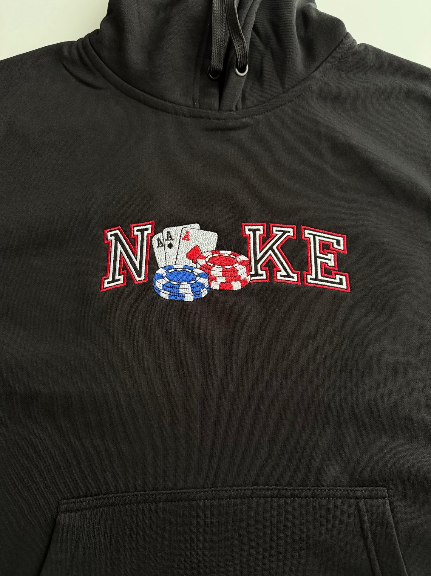 Bluza z haftem Kart i Żetonów