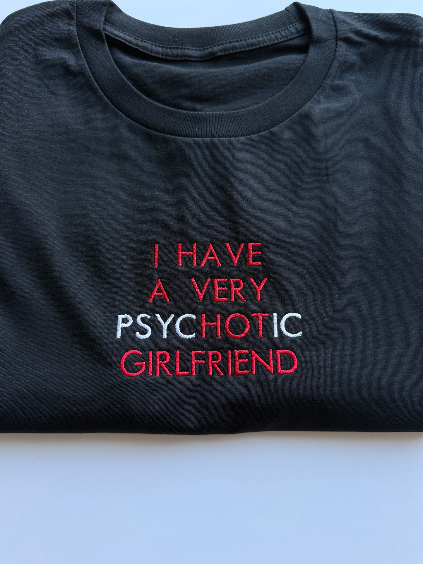 Koszulka z haftem psycHOTic