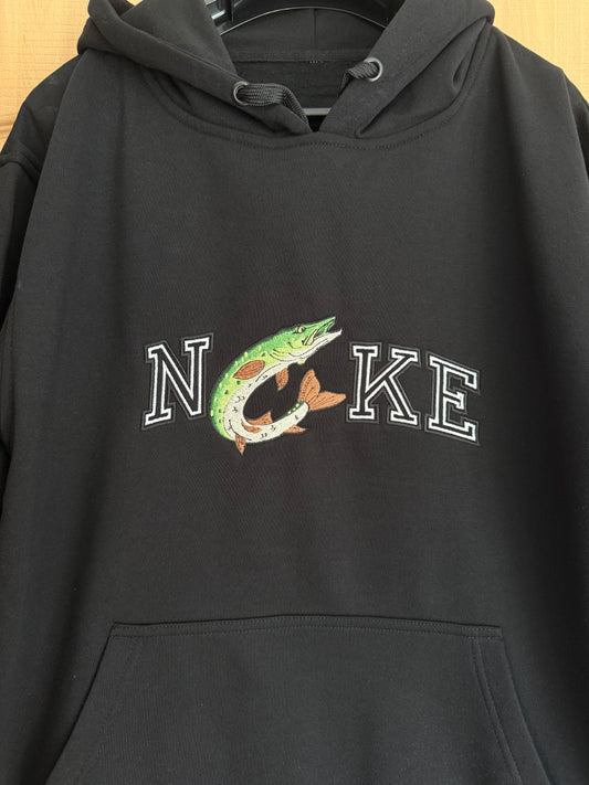 Bluza z haftem szczupaka