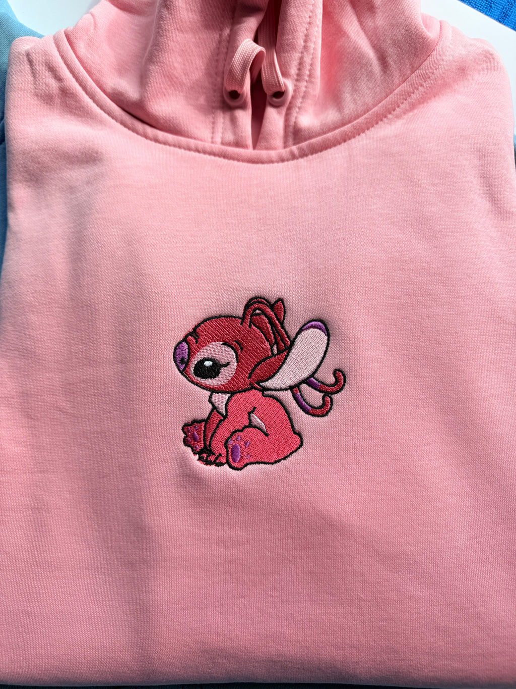 Bluza z haftem Angel - CustomClothes.pl