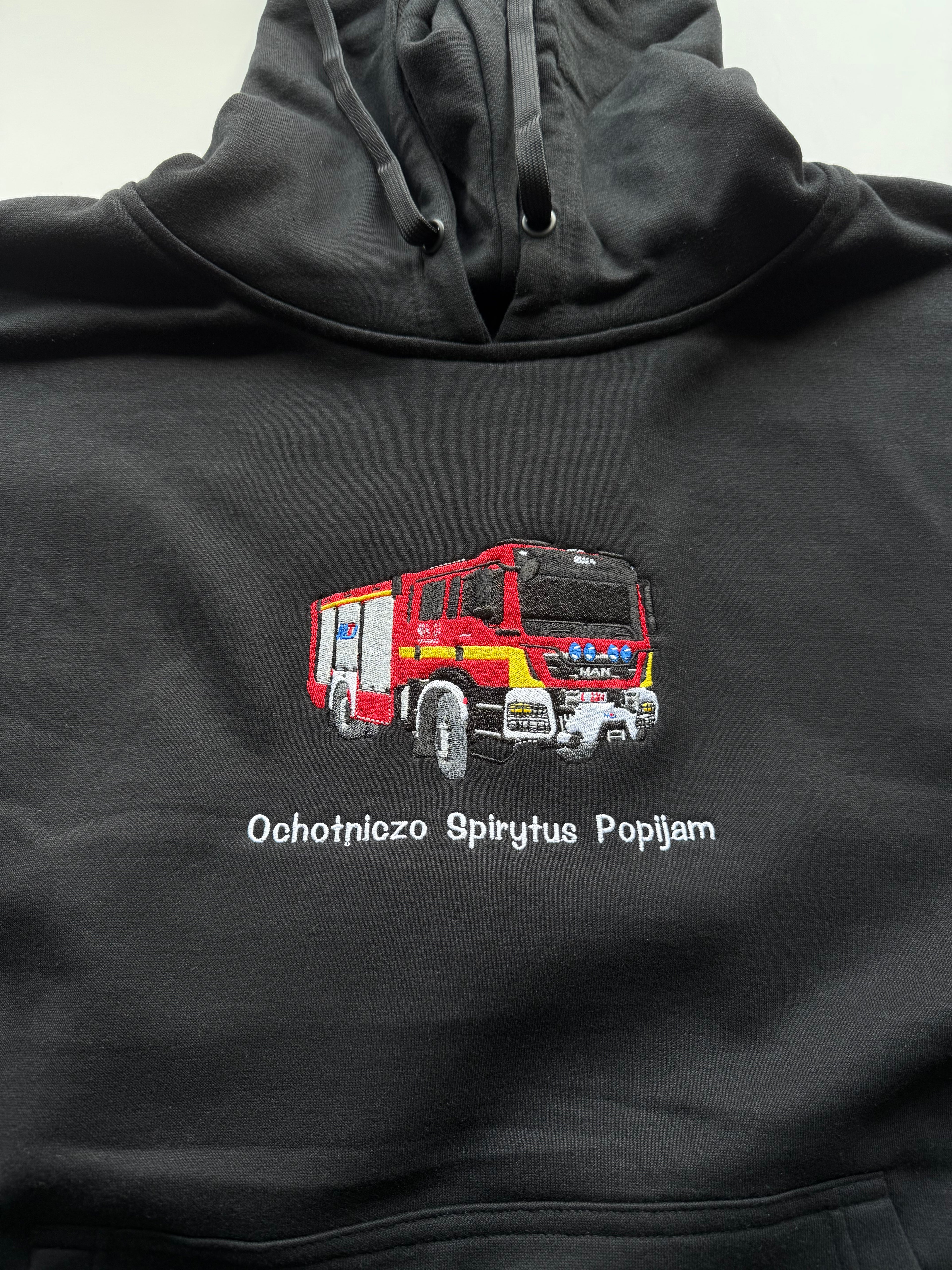 Bluza z haftem Wozu Strażackiego i napisu pod - CustomClothes.pl
