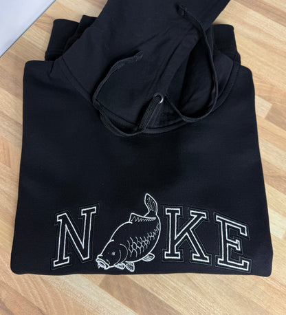 Bluza z haftem karpia