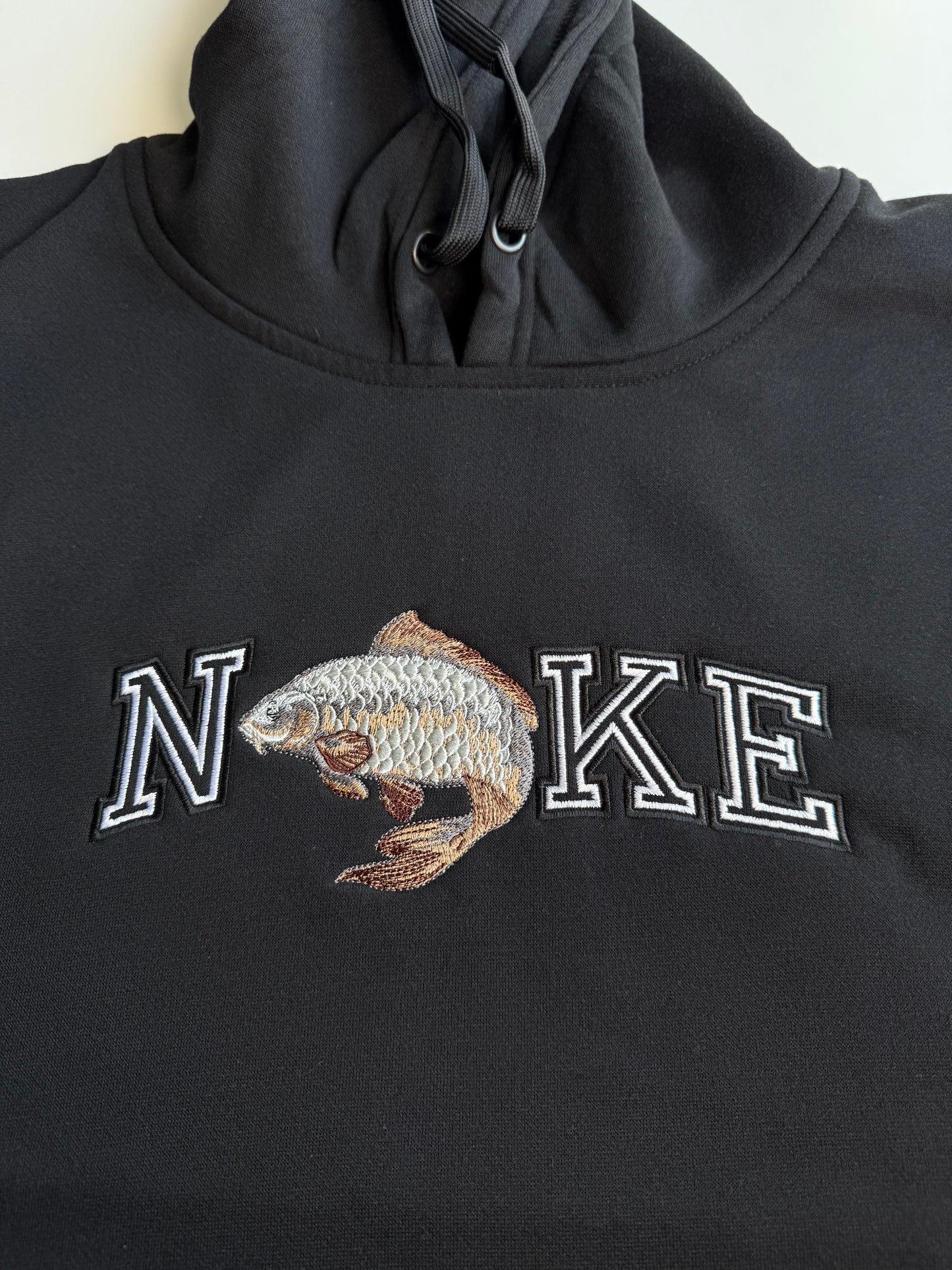 Bluza z haftem Karpia