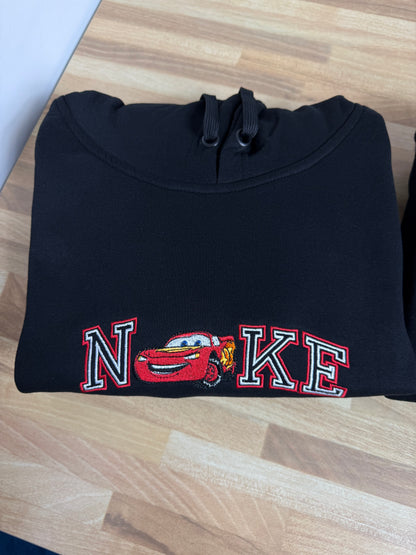 Bluza z haftem z serii Auta