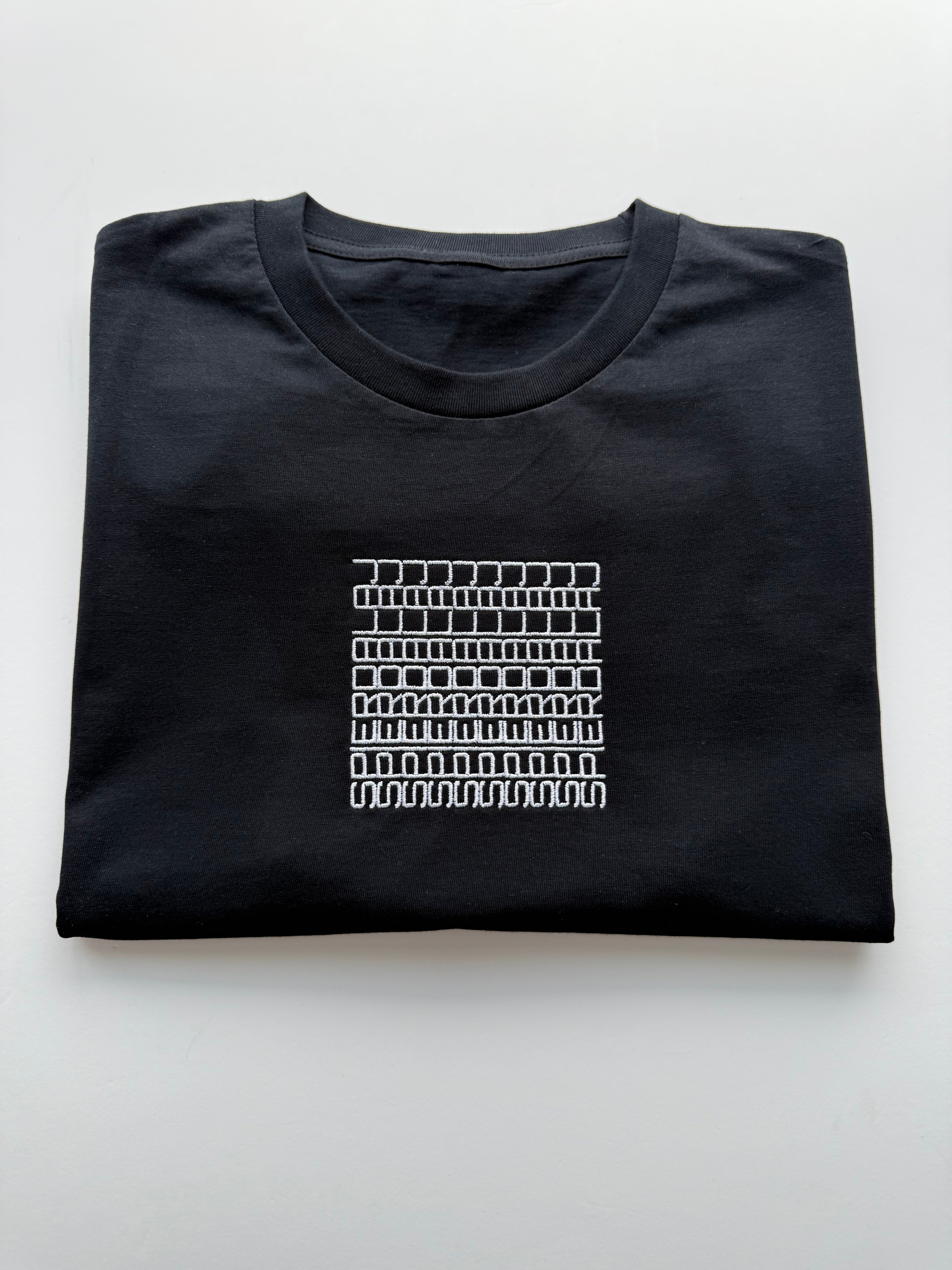 Koszulka z haftem "Spie..." - CustomClothes.pl