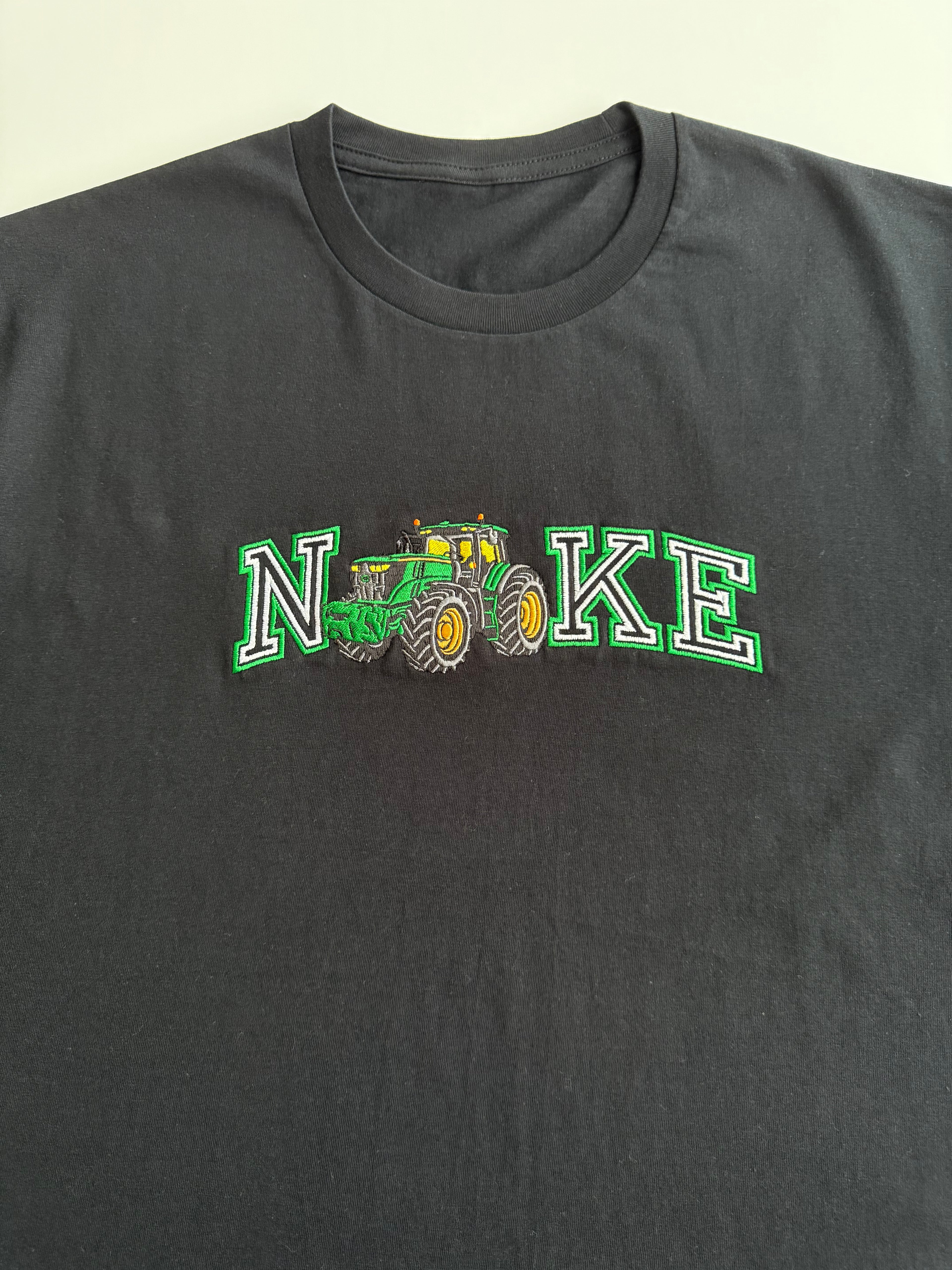 Koszulka z haftem Traktora - CustomClothes.pl