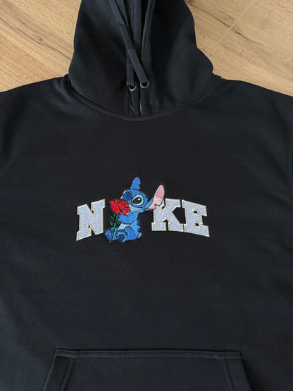 Bluza z haftem Stitcha z różą