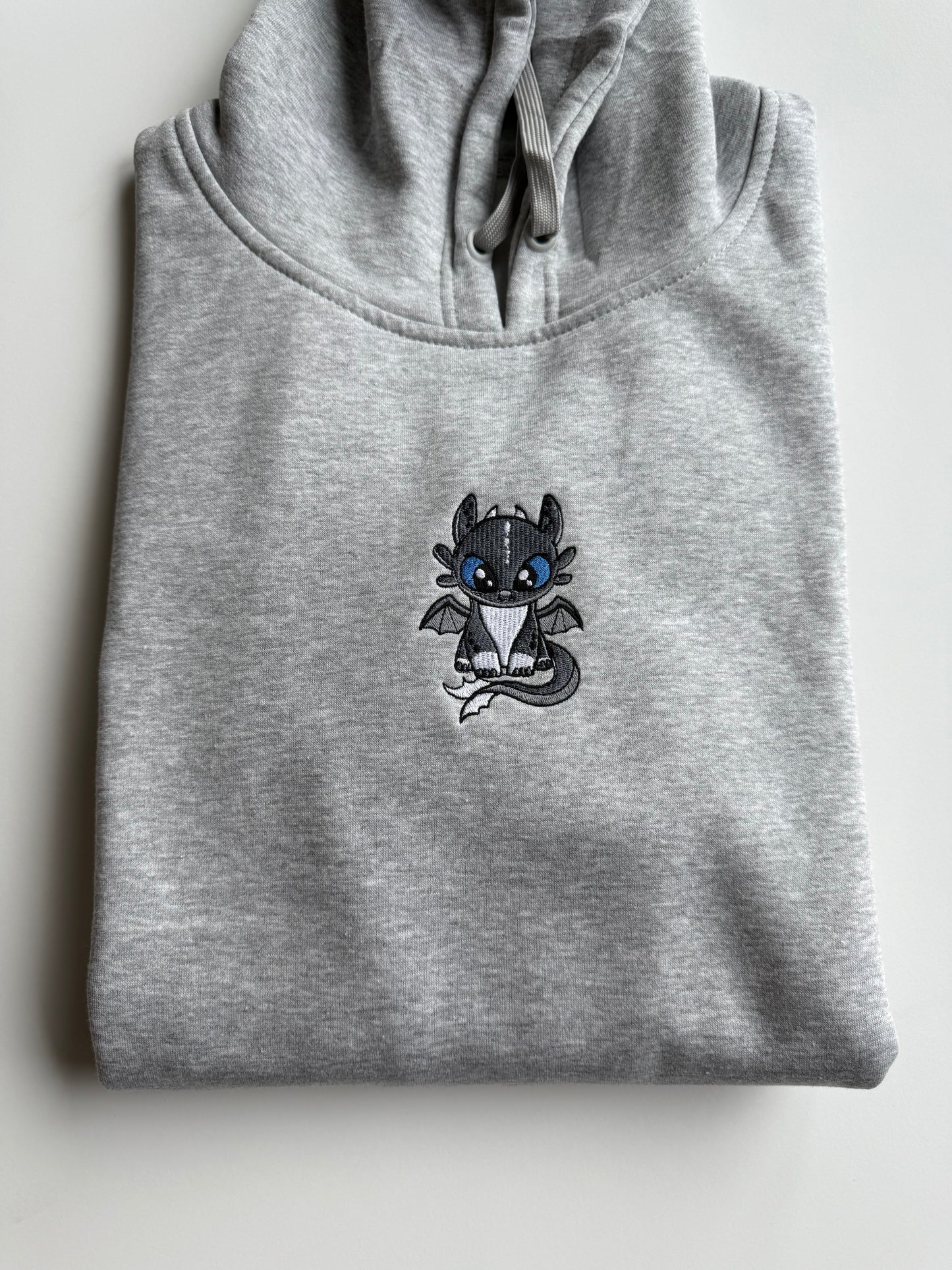 Bluza z haftem Nocnej Furii