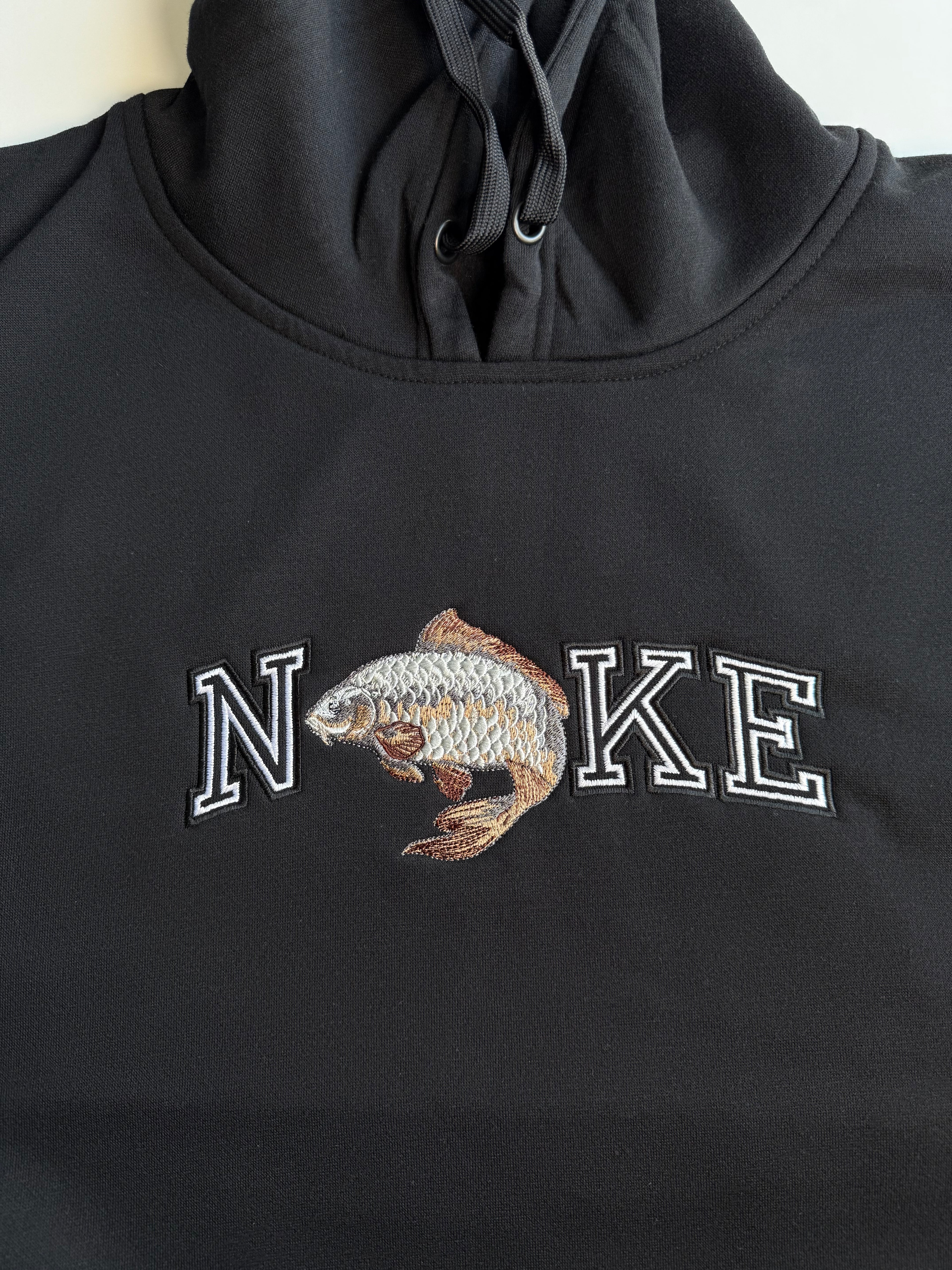 Bluza z haftem Karpia - CustomClothes.pl