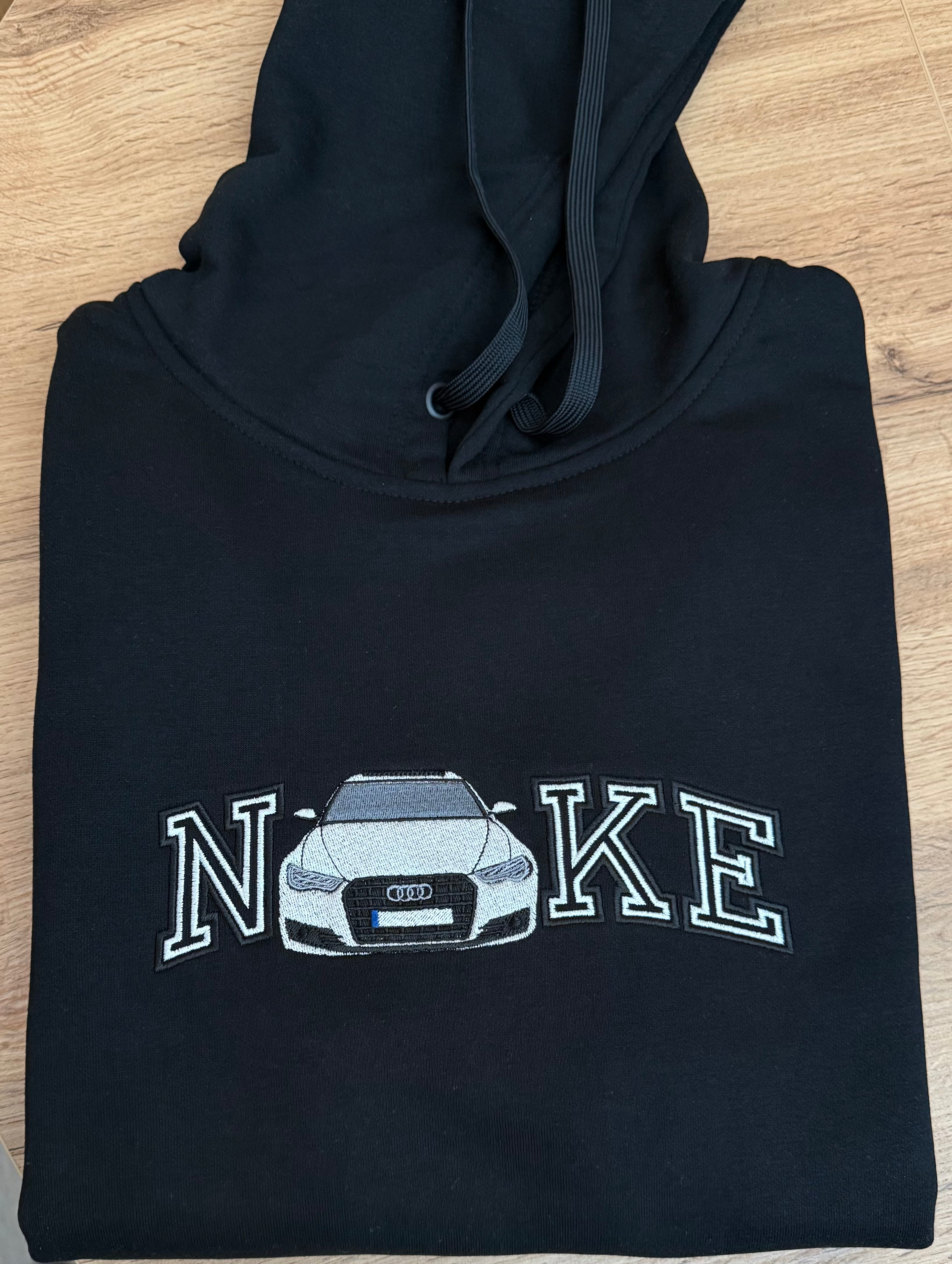 Bluza z haftem Audi - CustomClothes.pl