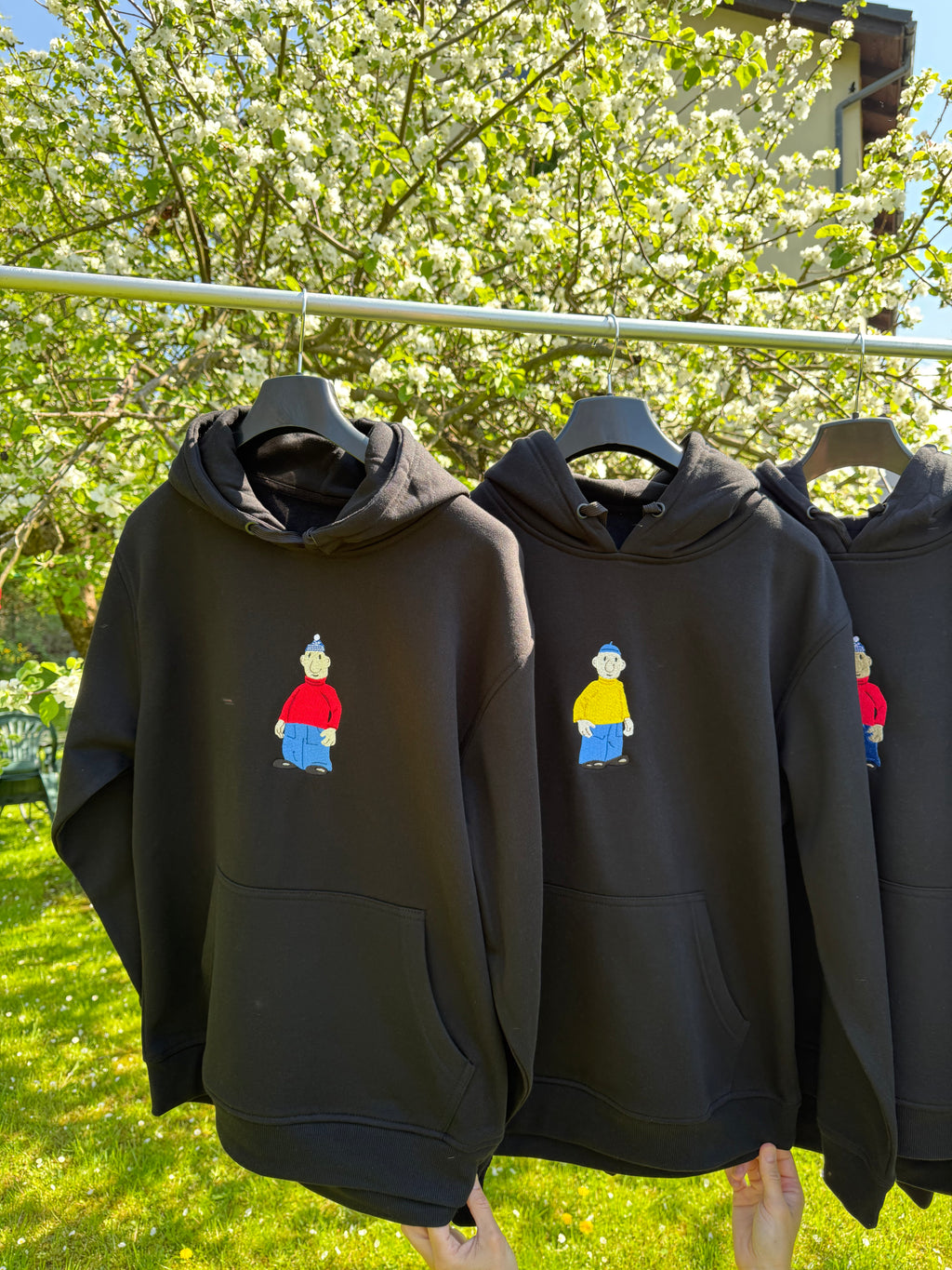 Bluza z haftem jednego z Sąsiadów - CustomClothes.pl