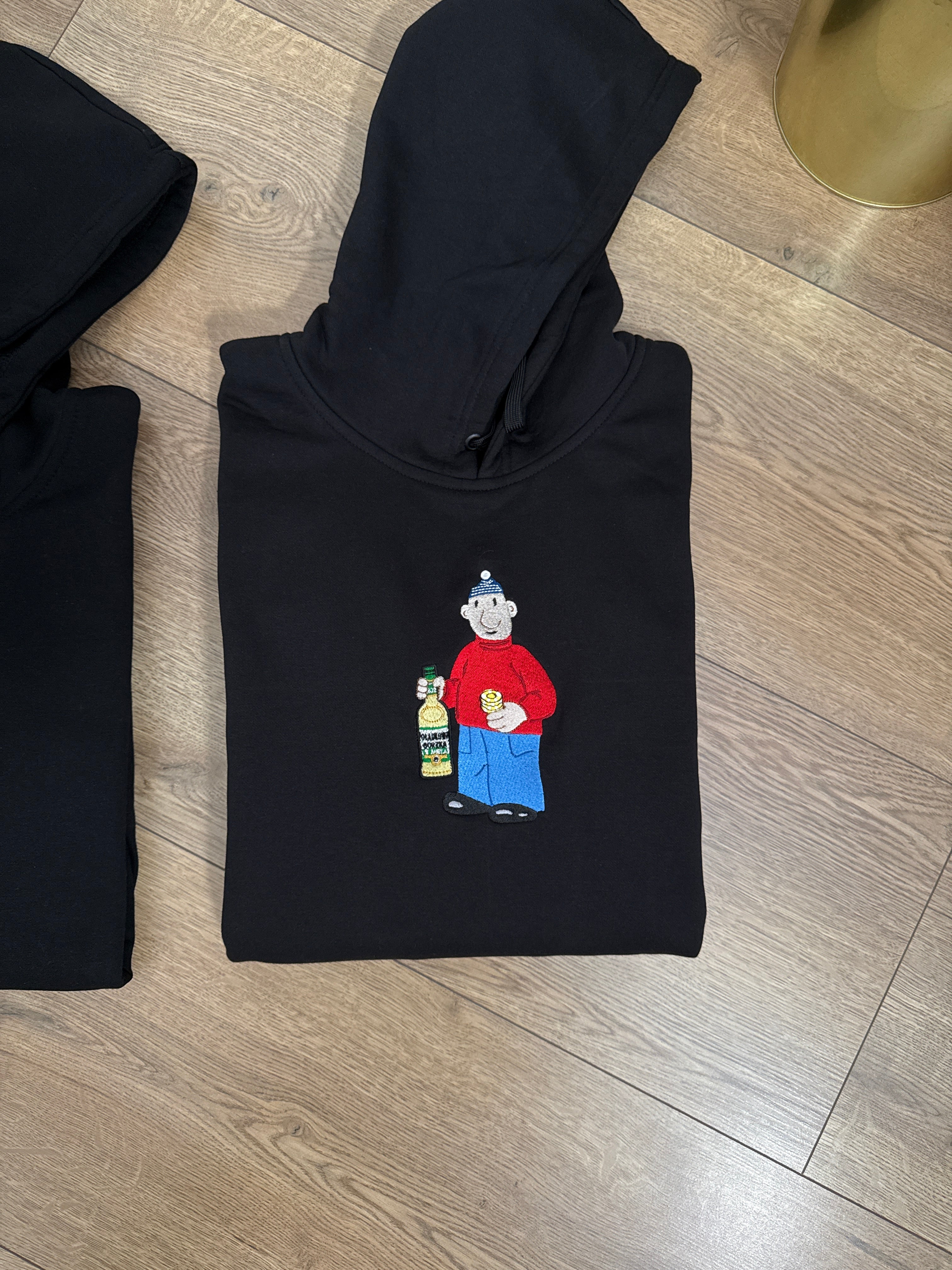 Bluza z haftem Sąsiada z butelką - CustomClothes.pl