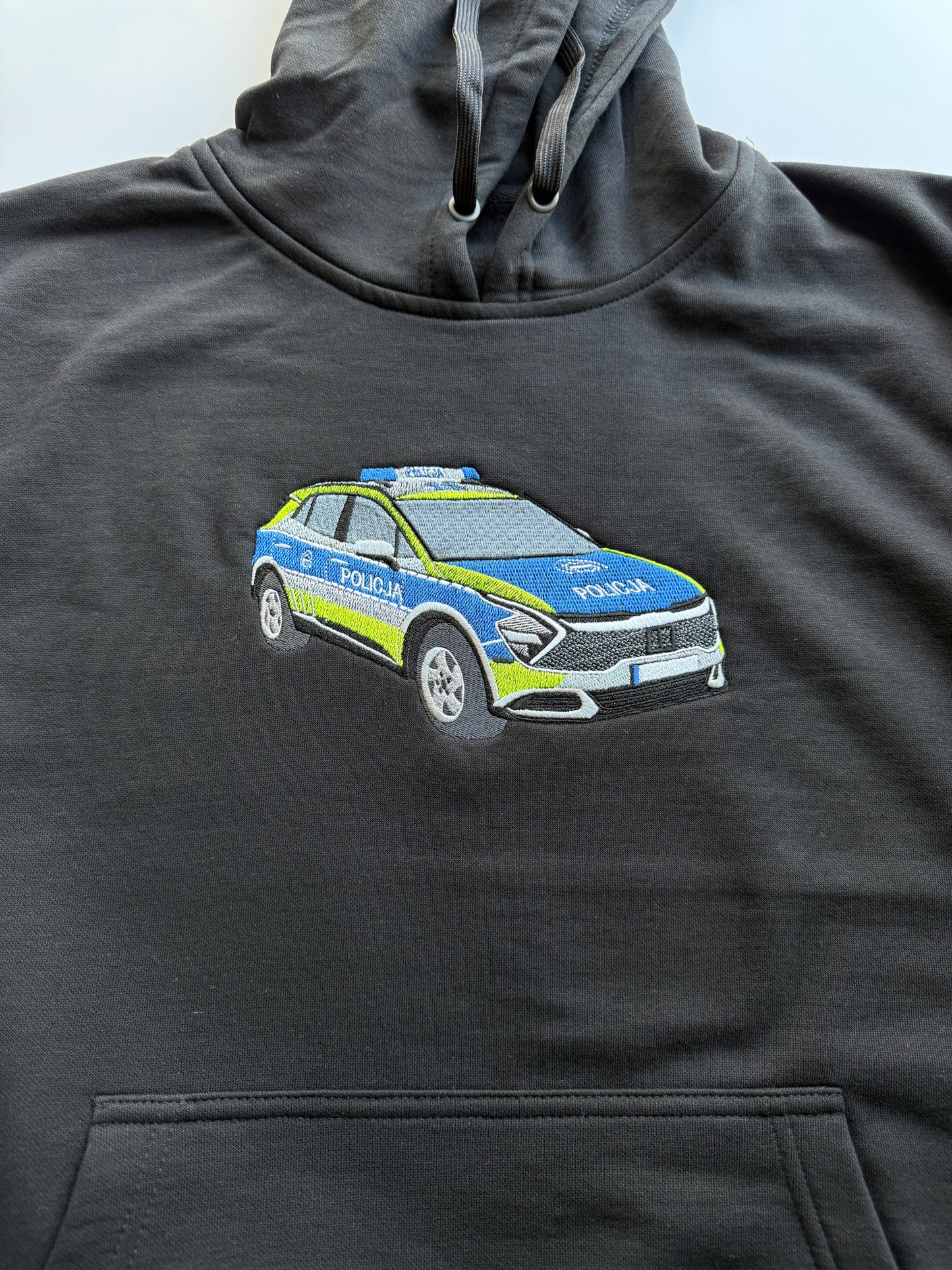 Bluza z haftem auta policji