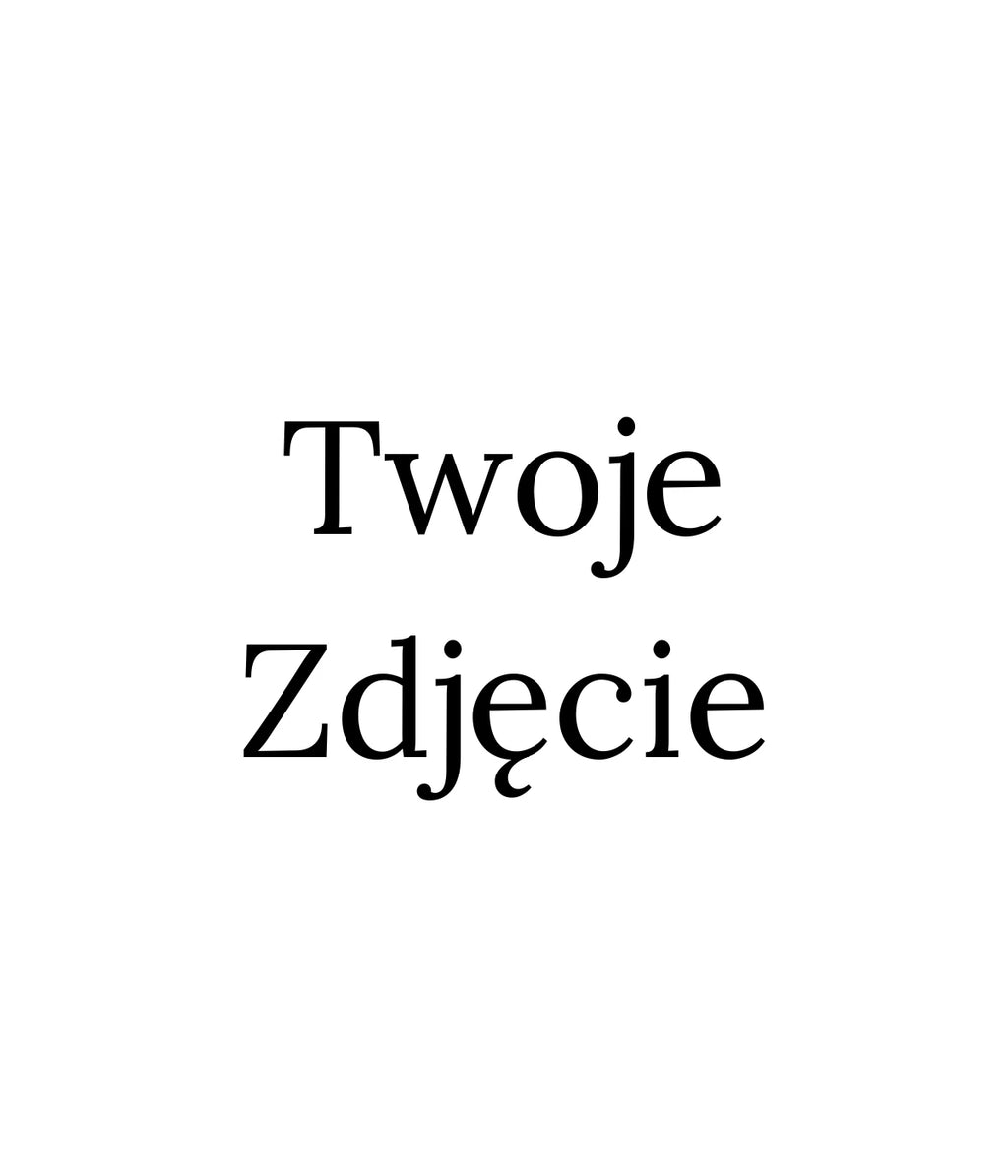 Zbliżenie na haft Twoje zdjęcie - personalizowany haft komputerowy na koszulce