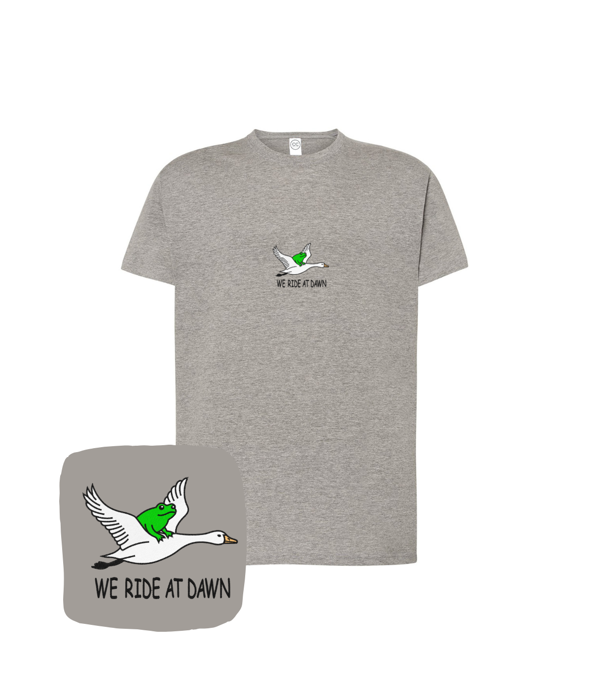 Szara koszulka z haftem We Ride at Dawn z unikalnym motywem ptaka i żaby - fantazyjny prezent na różne okazje.