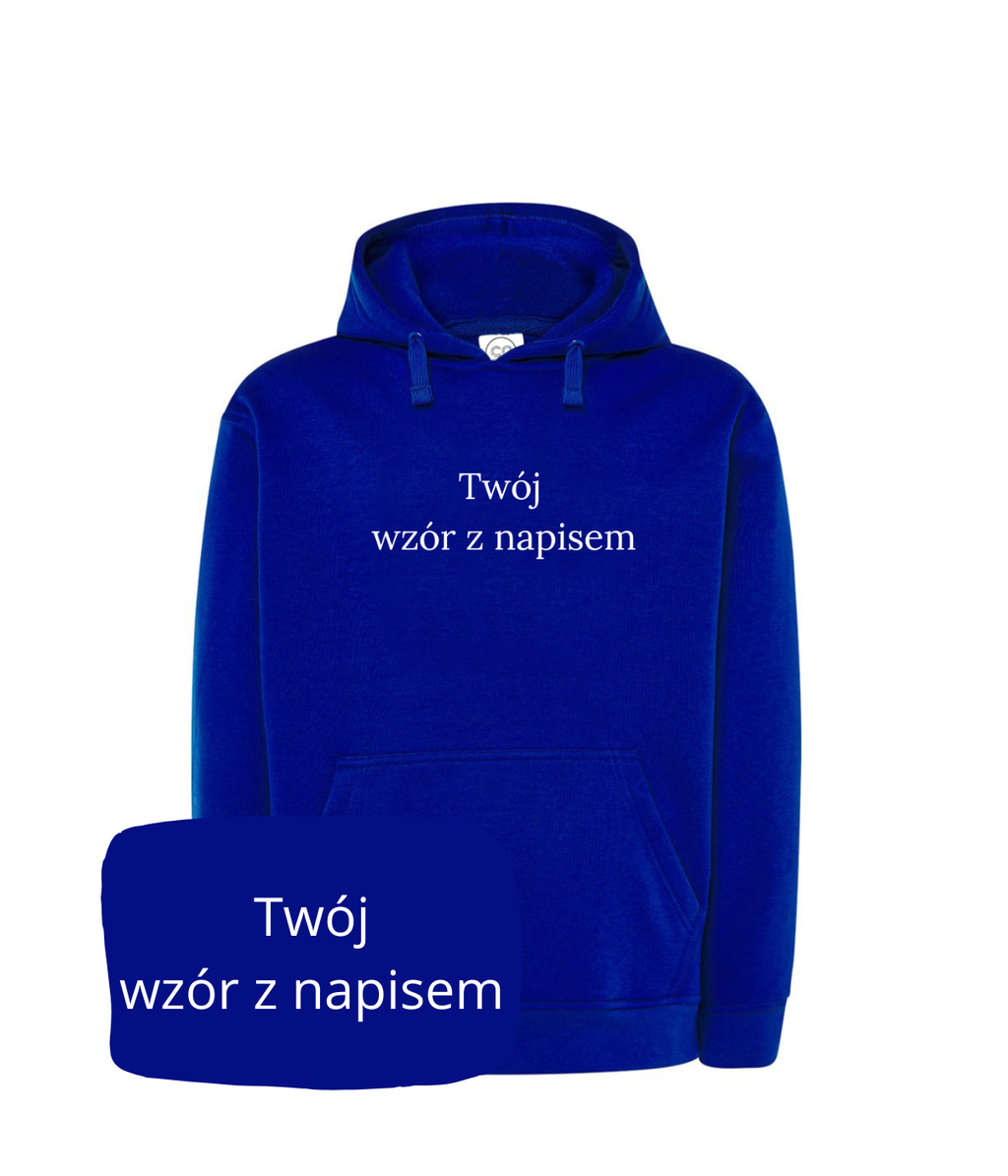 Personalizowana bluza z kapturem od CustomClothes.pl z haftem i napisem na podstawie własnego zdjęcia, casual i unikalny design.