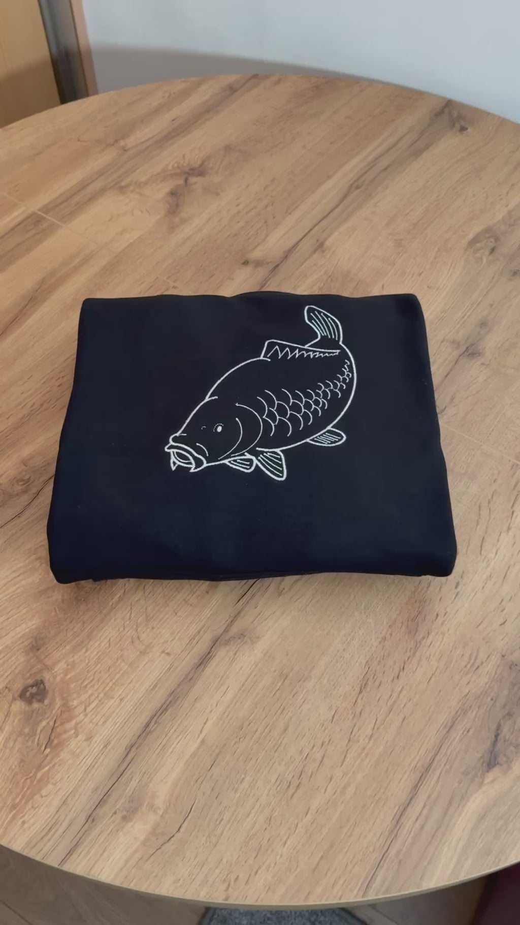 Bluza z haftem Dużego Karpia